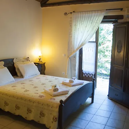Vila Arethousa