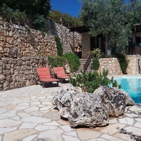 Arethousa Sivota