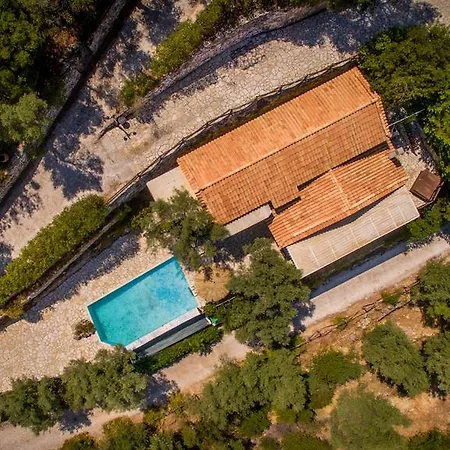 Villa Arethousa Villas